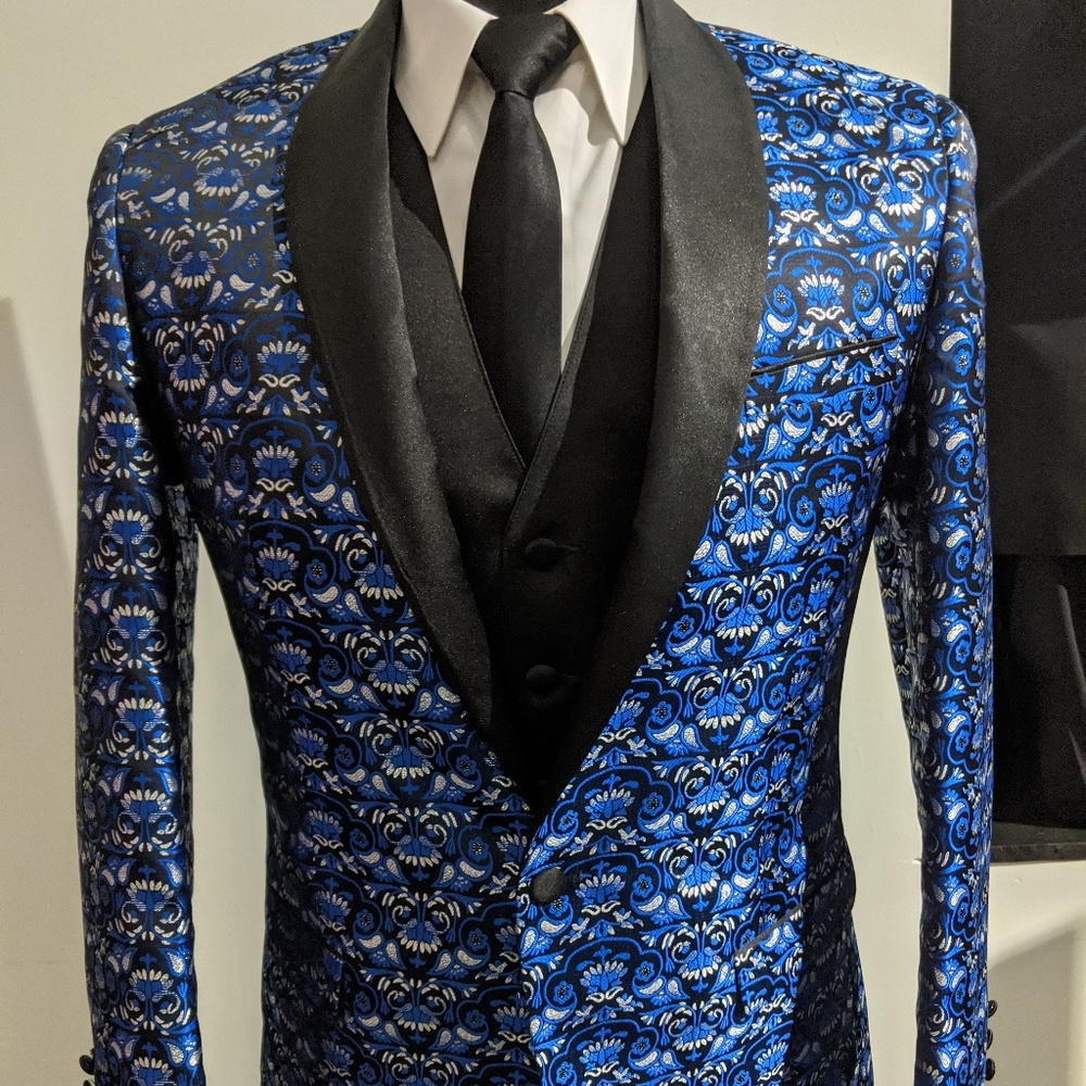 Royal Blue Textured 3pc Suit